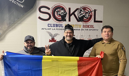 Secția Tir Sportiv a Clubului Sportiv Sokol – cursanți în poligonul de tragere